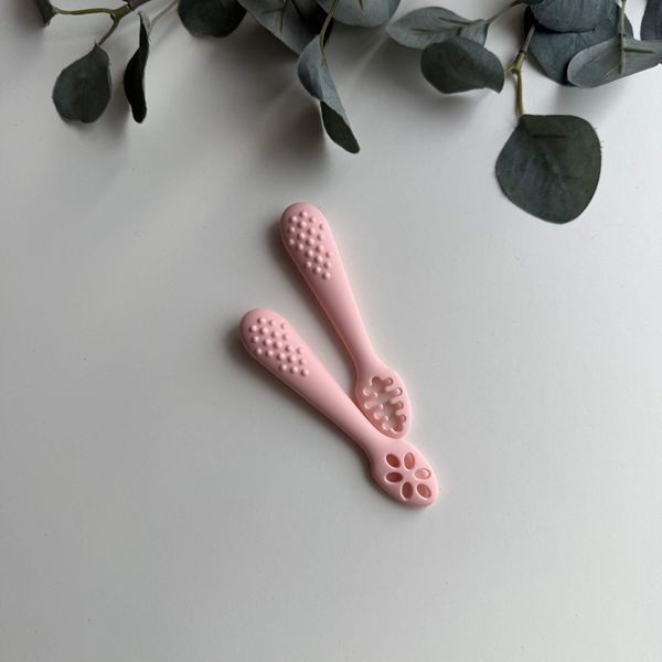 Силіконові тренувальні ложки з отворами Pre-spoon для прикорму колекції &laquo;Перший прикорм&raquo;, Рожевий 343-5 фото